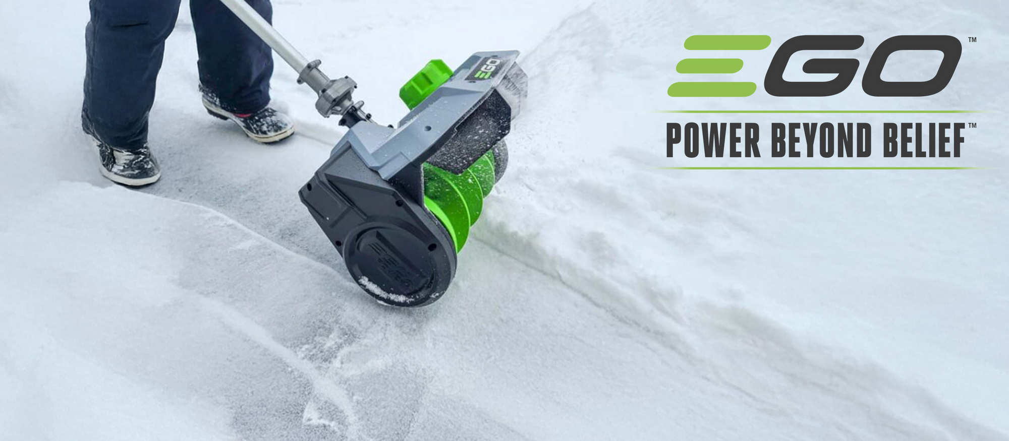 Effizient. Schnell. Einfach Schneefräsenaufsatz von EGO Power+ im Einsatz.