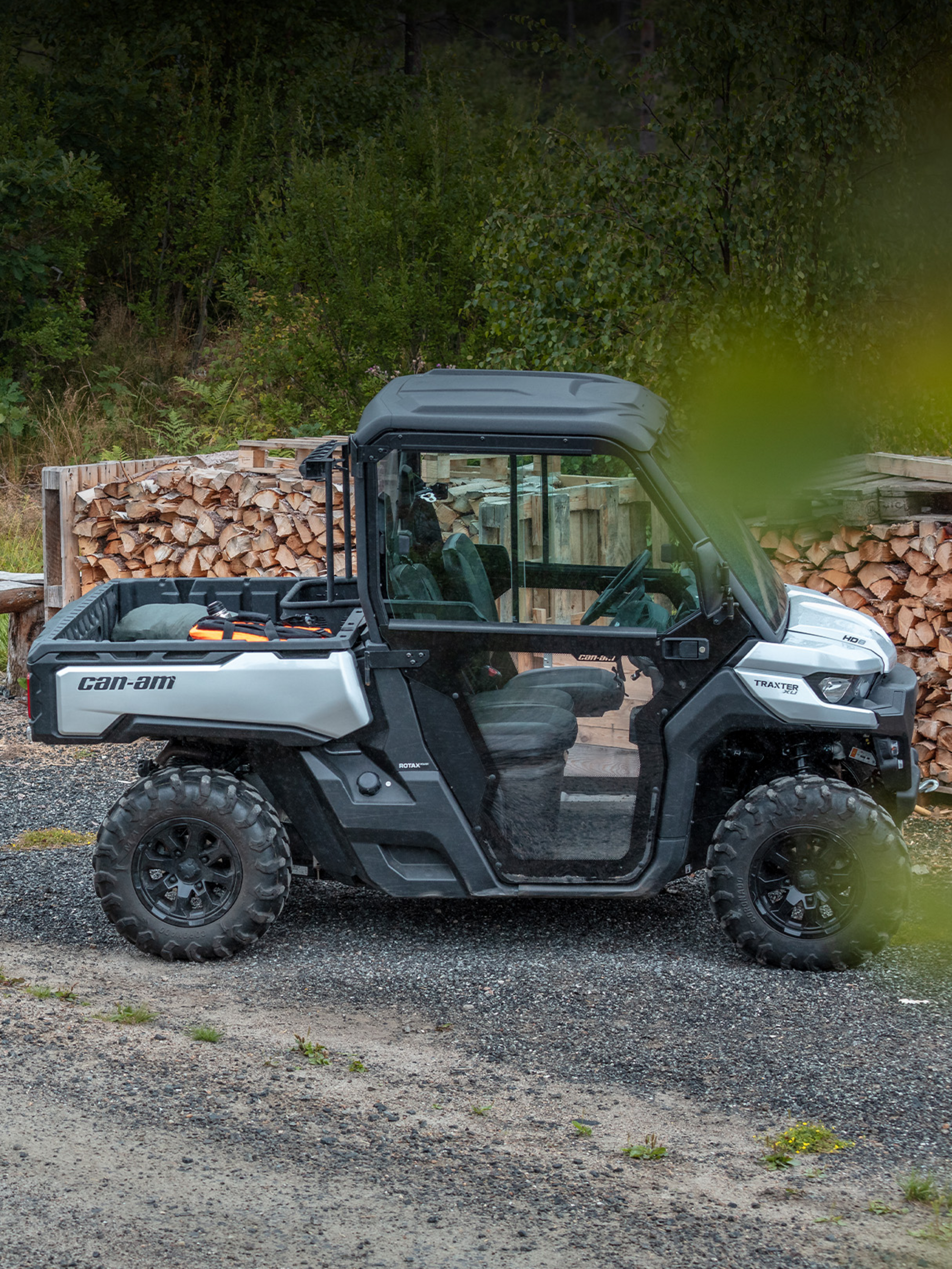 Can-Am SSV Can-Am SSV im Outdoor-Einsatz