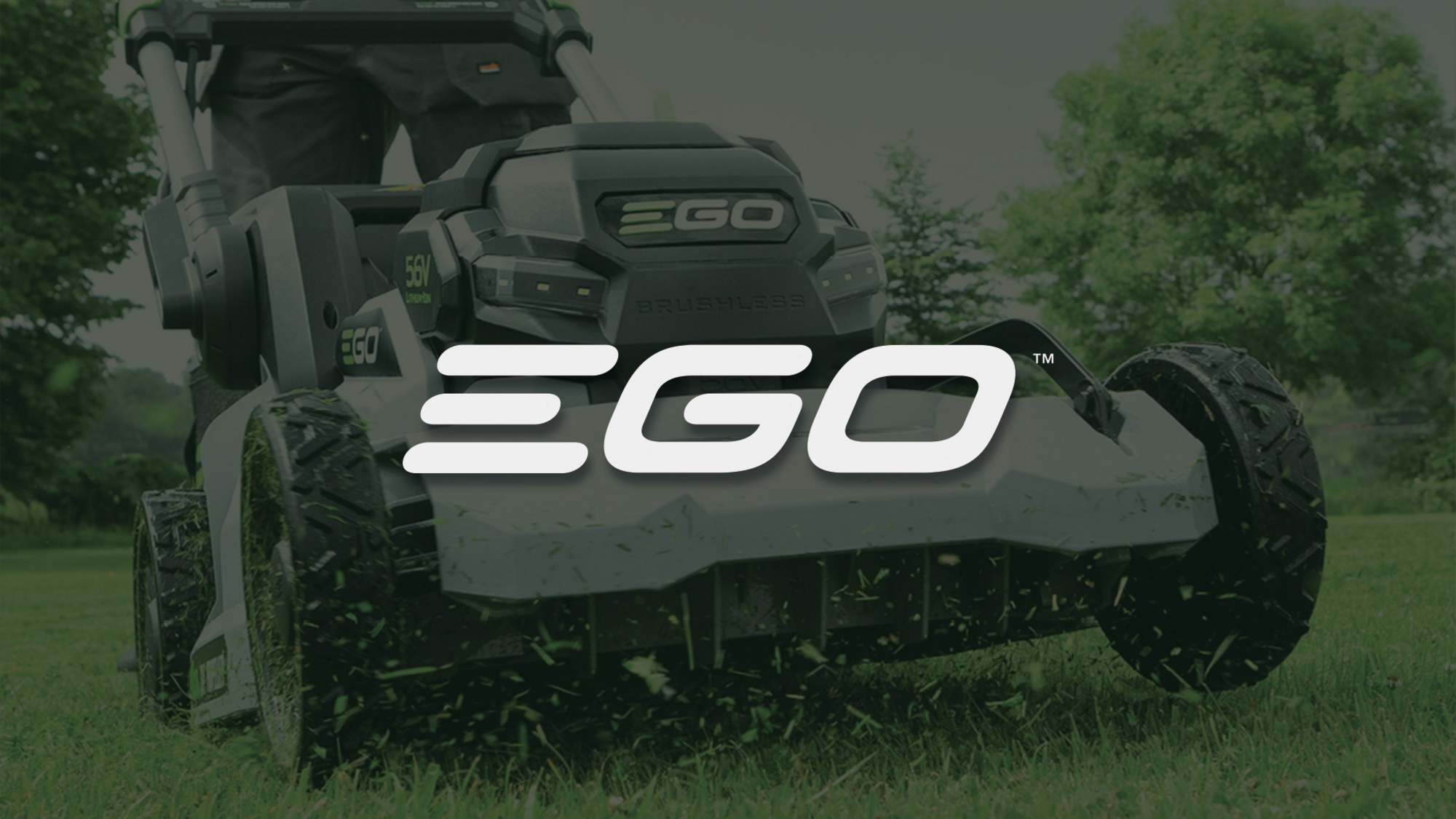 mehr erfahren EGO Power+ Logo mit Akku-Gerät im Hintergrund